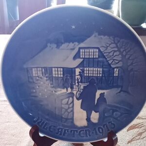 Bing & Grondahl 1974 blue Christmas plate Christmas past